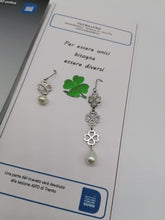 Carica l'immagine nel visualizzatore di Gallery, Orecchini diversi per Aipd - 2130