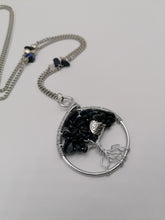 Carica l'immagine nel visualizzatore di Gallery, Alberi della Vita con pietre naturali