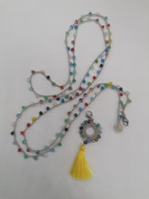 Carica l'immagine nel visualizzatore di Gallery, Collana "Le Catenelle" multicolore con nappina gialla