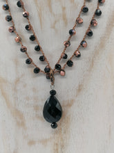 Carica l'immagine nel visualizzatore di Gallery, Collana "Le Catenelle" bronzo e cristalli