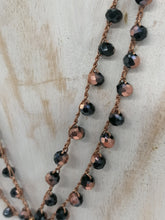 Carica l'immagine nel visualizzatore di Gallery, Collana "Le Catenelle" bronzo e cristalli