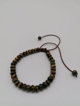 Carica l&#39;immagine nel visualizzatore di Gallery, Bracciale in Occhio di tigre - tra il dire e il fare

